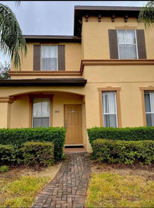1307 Charming Regal Palms Villa *