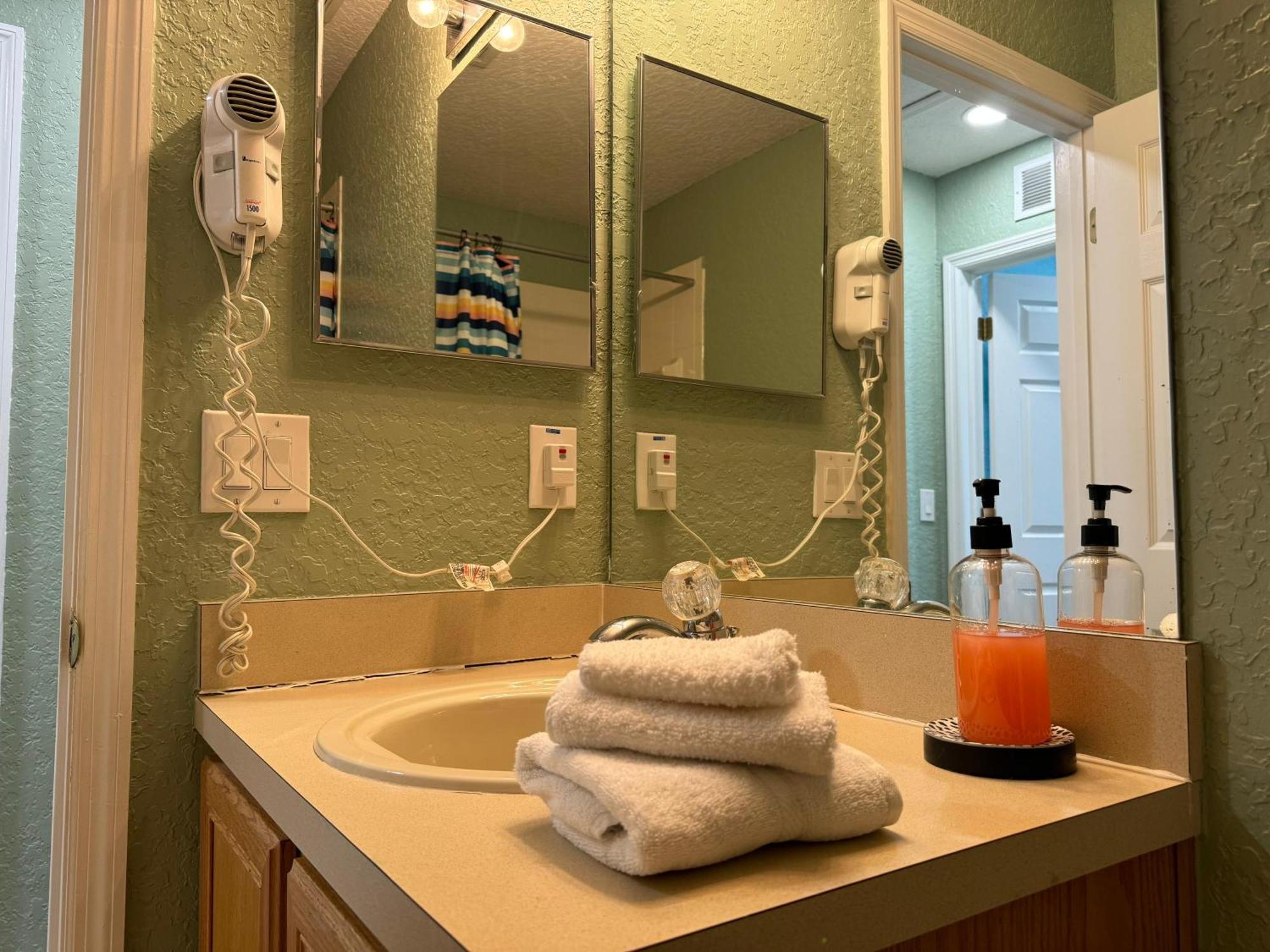 1307 Charming Regal Palms * Davenport